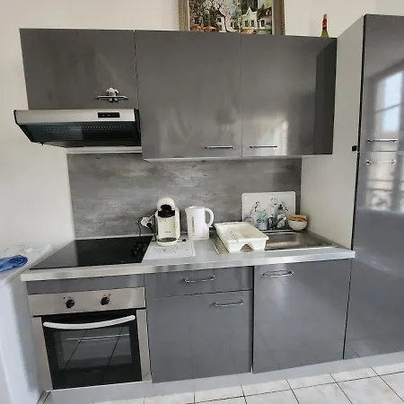 A Deux Pas Du Centre Et De La Promenade Des *